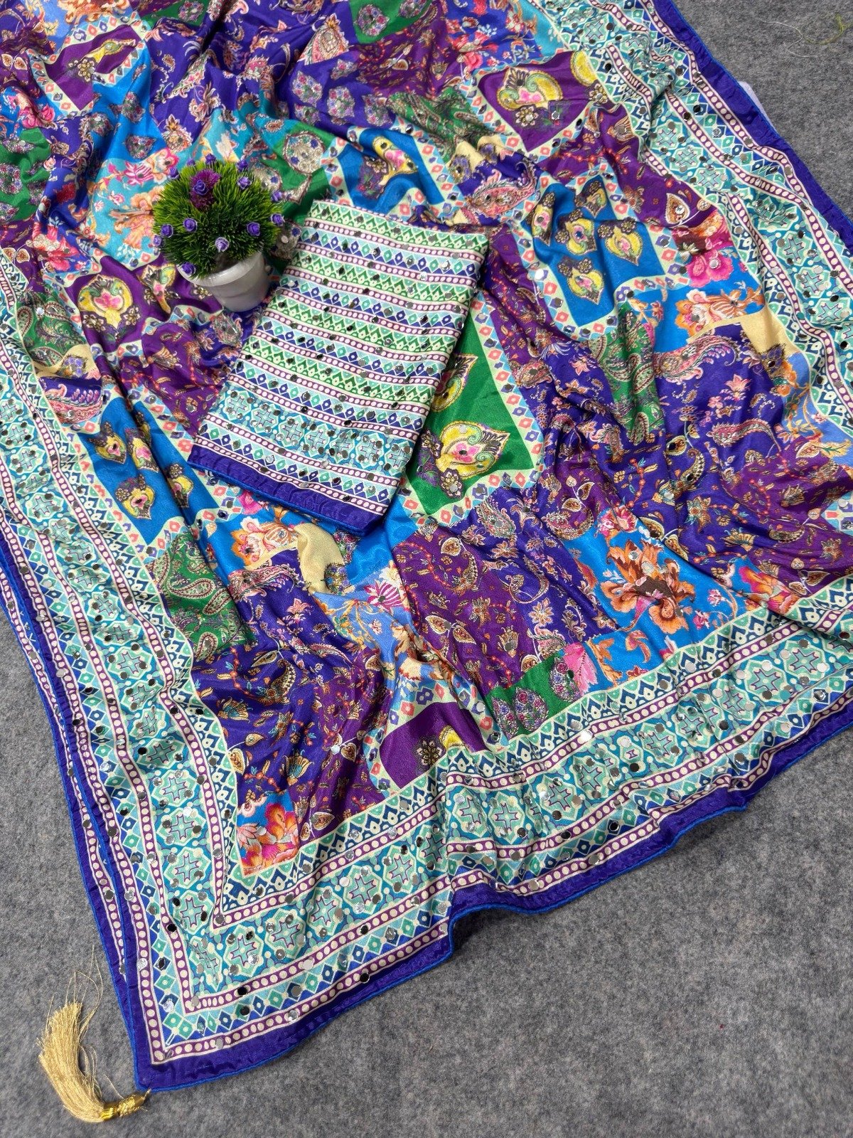Chinon Silk Saree - Image 7