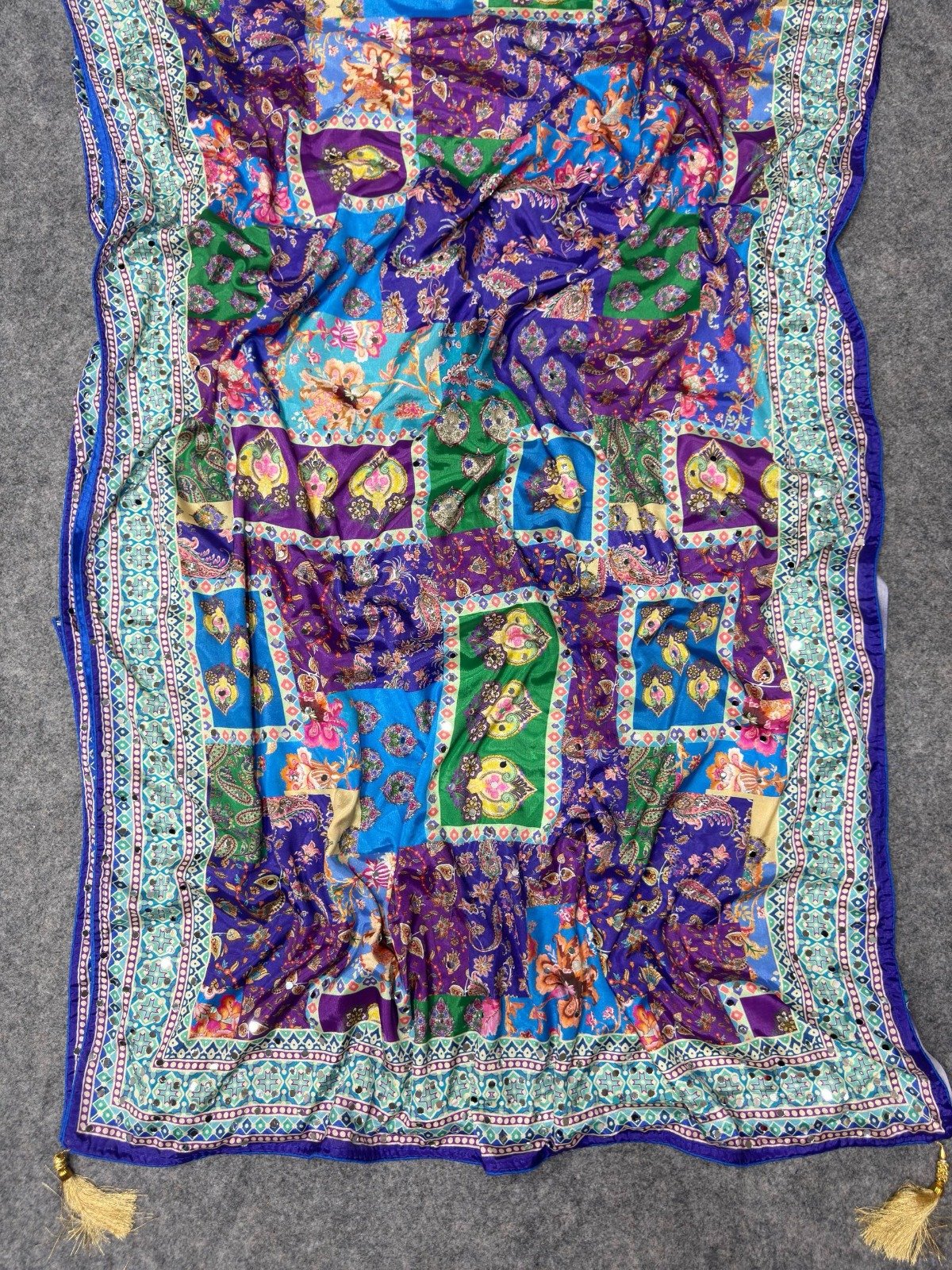 Chinon Silk Saree - Image 10